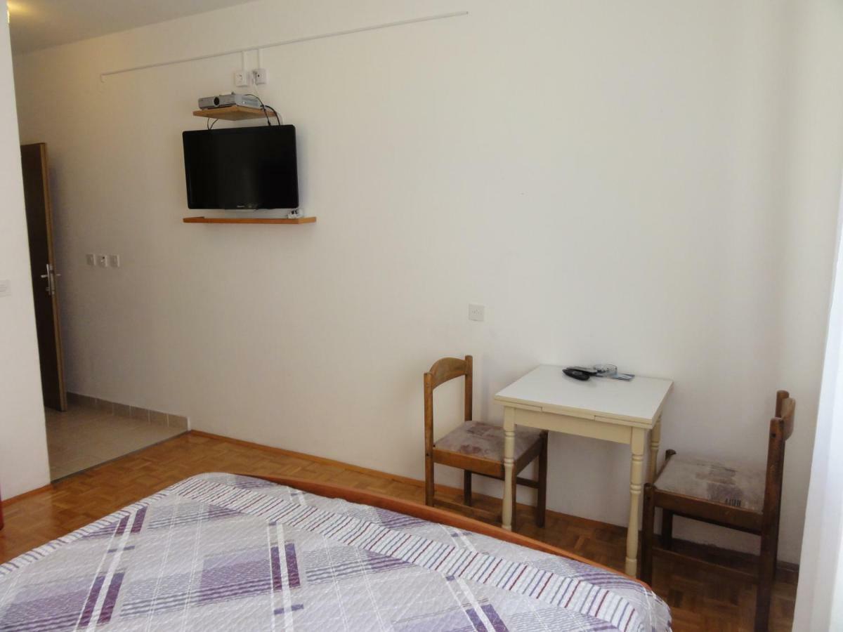 Nice And Cozy Apartment Ferry In מדולין מראה חיצוני תמונה